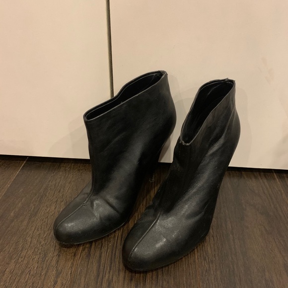 Black leather Ankle booties - Picture 1 of 2